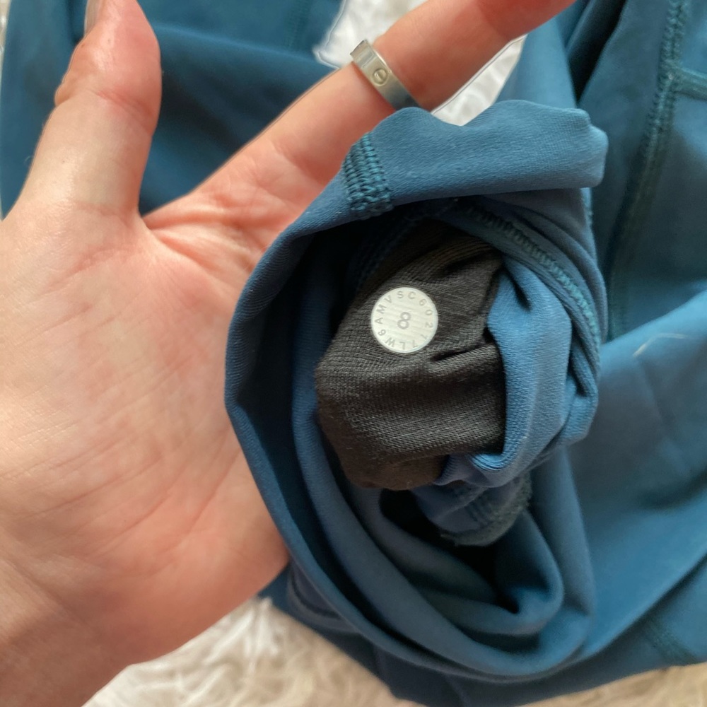 Help Can Someone Find This Color For Me - image 1